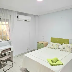 Habitacion Privada A 15 Min De La Playa/piso Campeggio